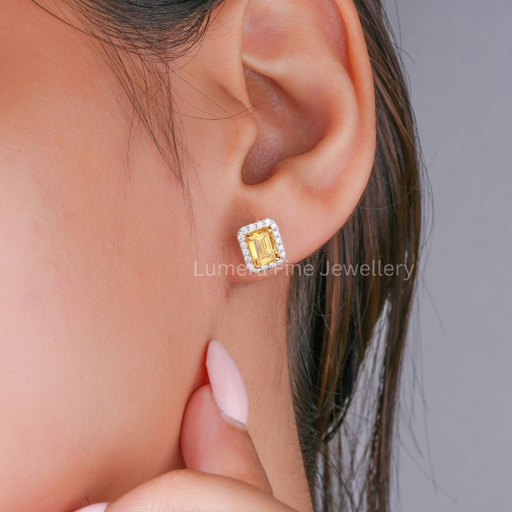 two tone earrings with push back earrings.
