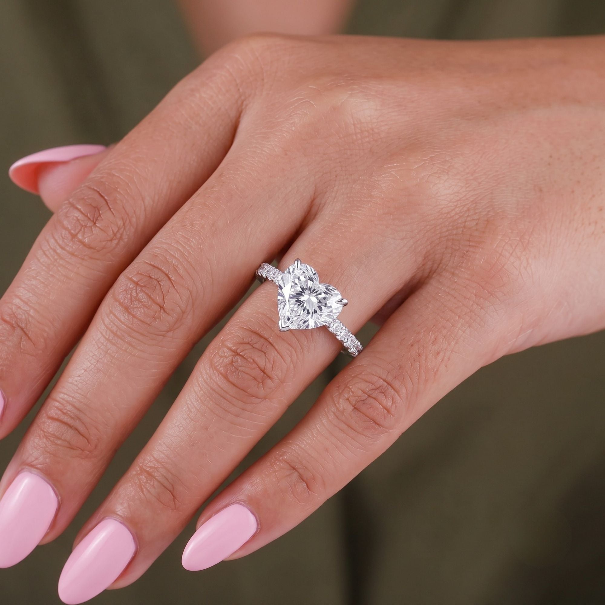 Lab grown diamond ring with solid gold ring.
