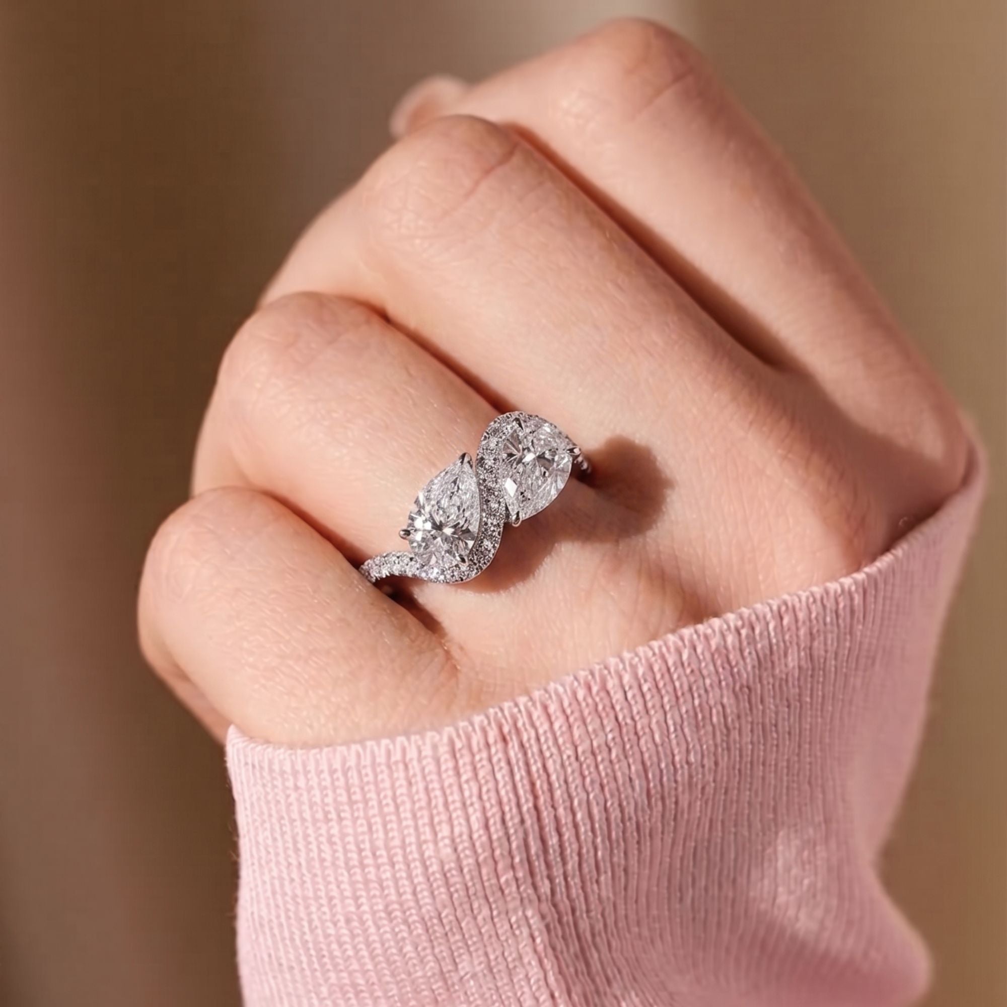 Pear diamond engagement ring with Pear shaped diamond ring.
