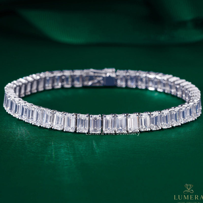 eternity tennis bracelet with 4 prong settings.