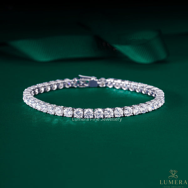 diamond tennis bracelet with 3 mm tennis bracelet.
