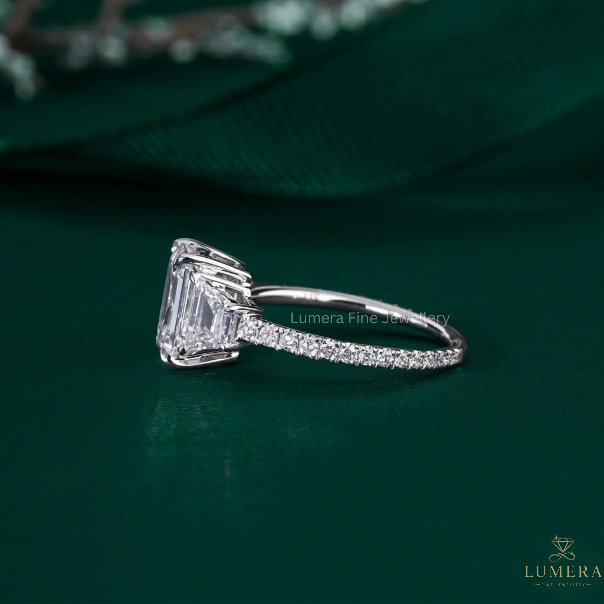 trapezoid side stones with pave setting ring.
