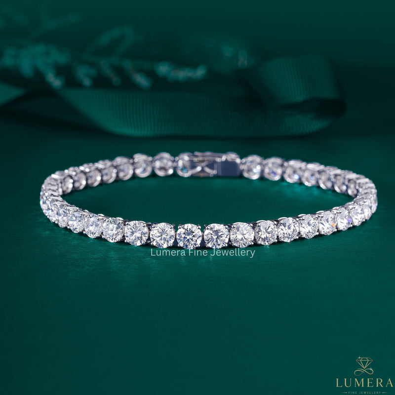 lab grown tennis bracelet with round diamond tennis bracelet.