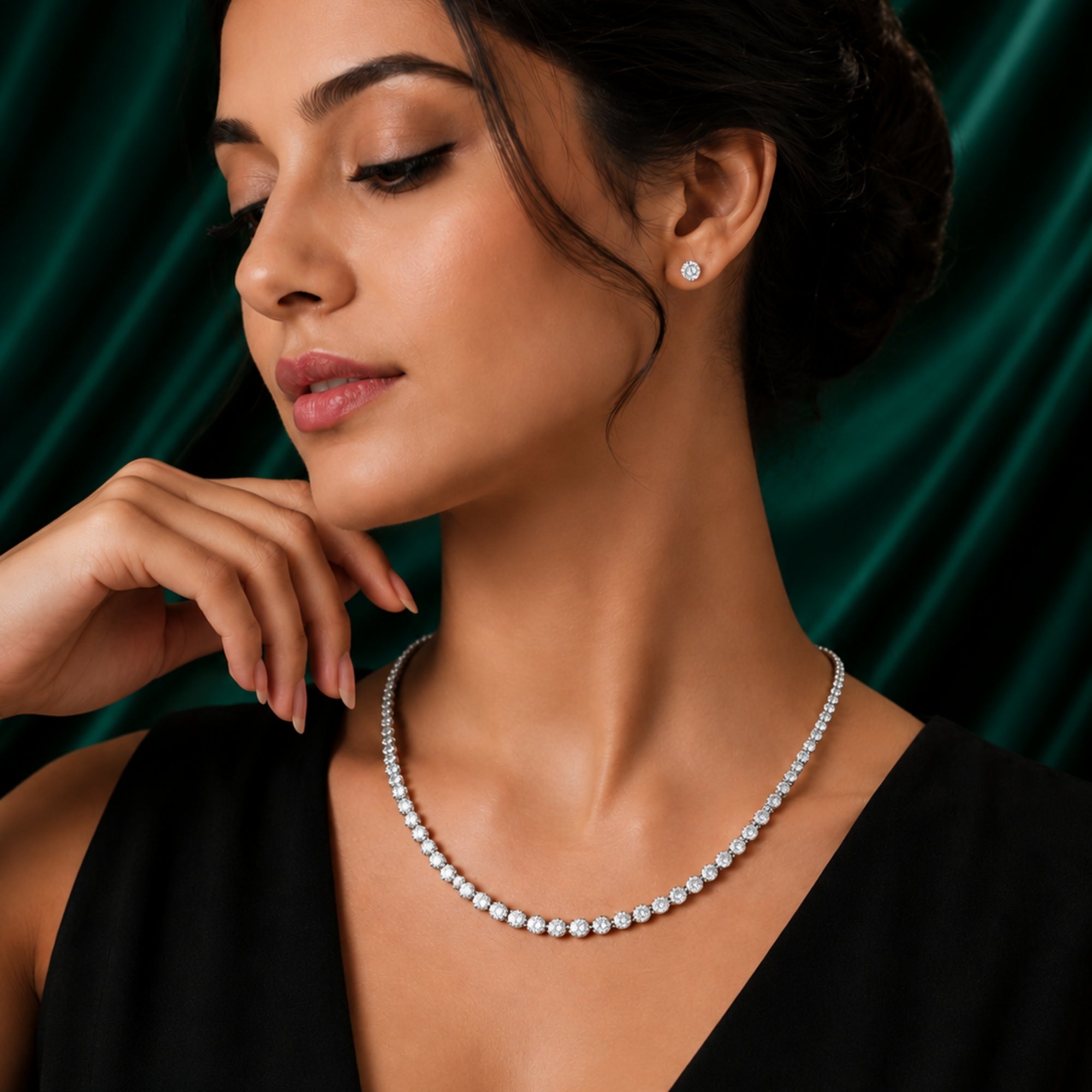 anniversary gift with buy diamond necklace.
