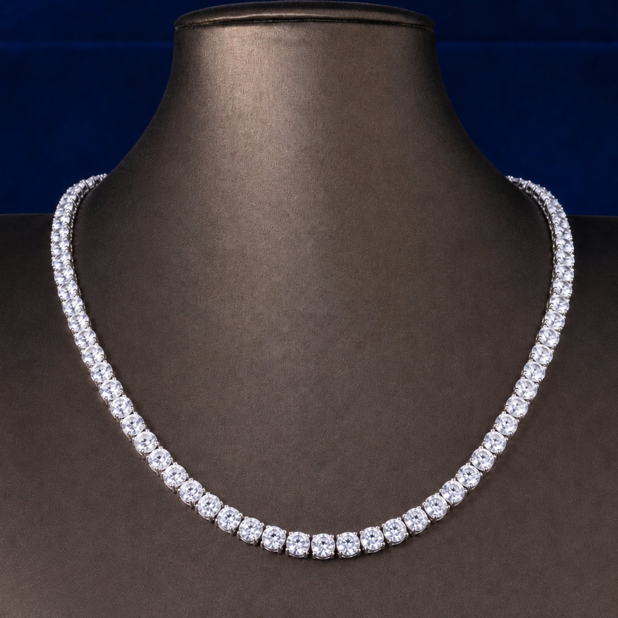 round brilliant cut diamond with 4 prong necklace