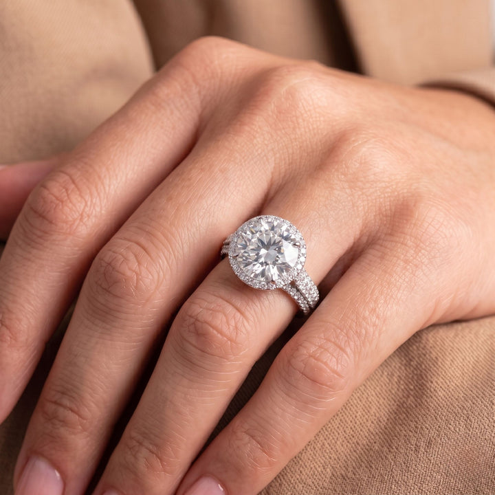 Vintage engagement ring with solid gold ring.

