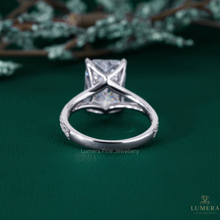 radiant ring with split shank ring.