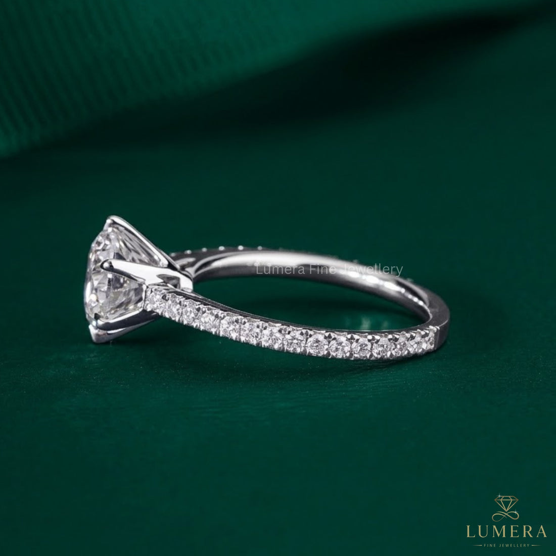 cathdral setting ring with 6 claw prong.
