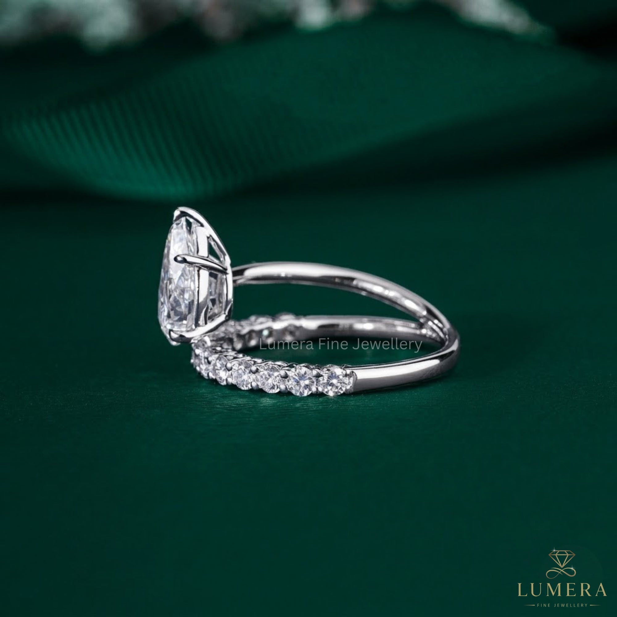 1.50 CT Pear Shaped Diamond Bridal Ring with Sparkling Band