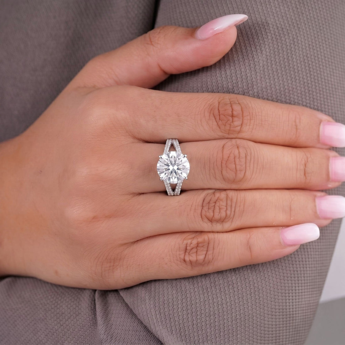 hide stones ring with solid gold ring.

