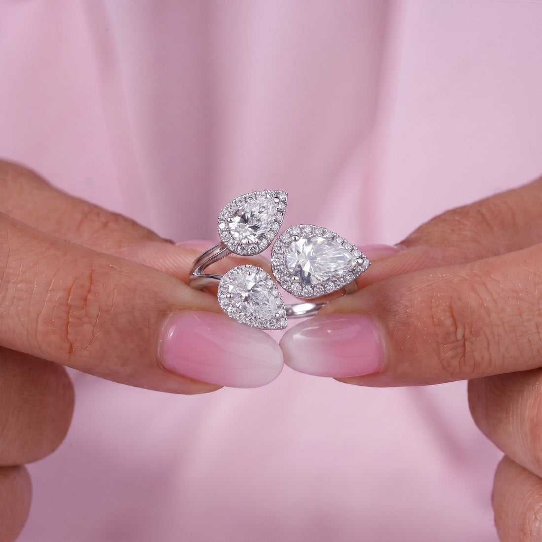 branch setting ring with almond diamond ring.
