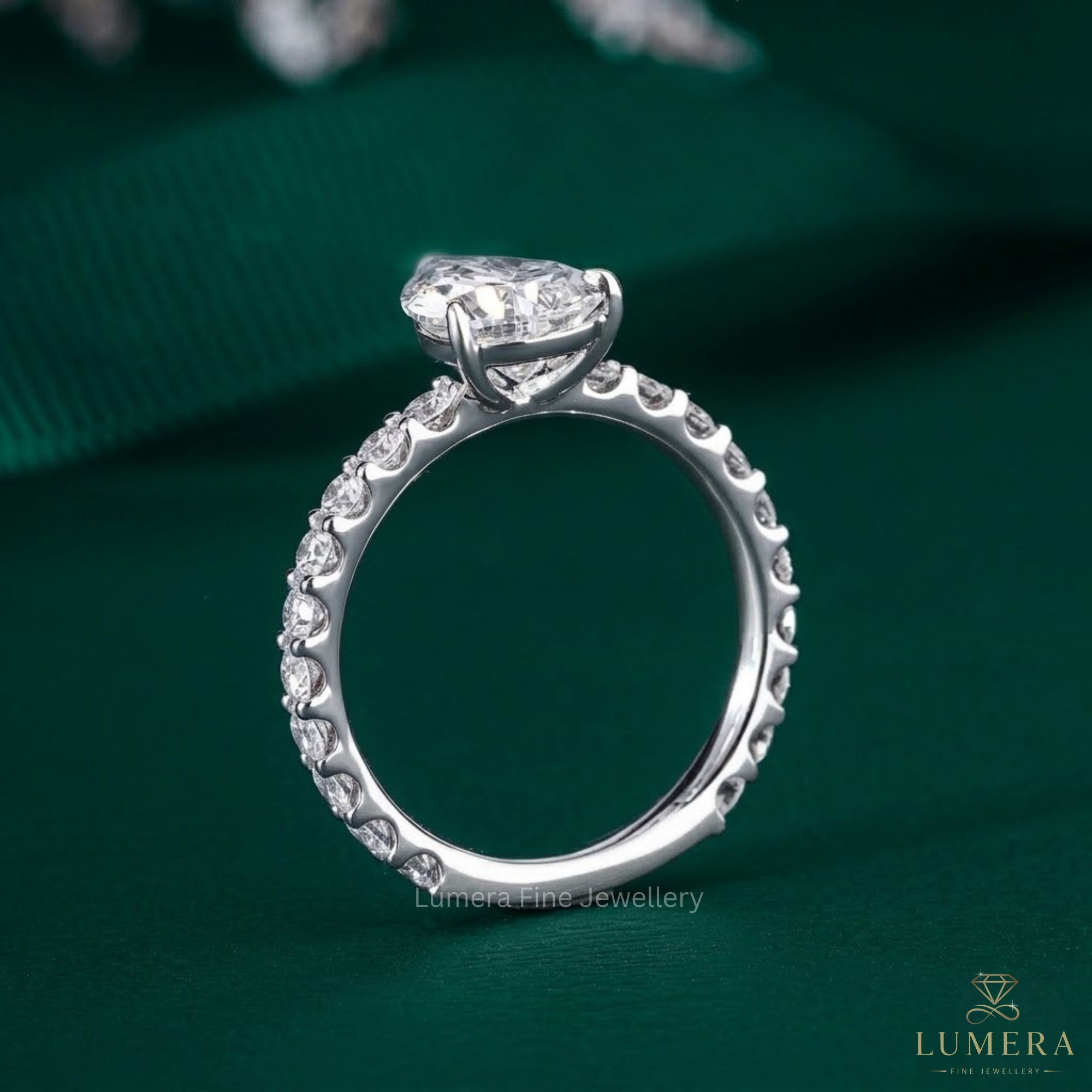 lab grown diamond ring with engagement ring design.
