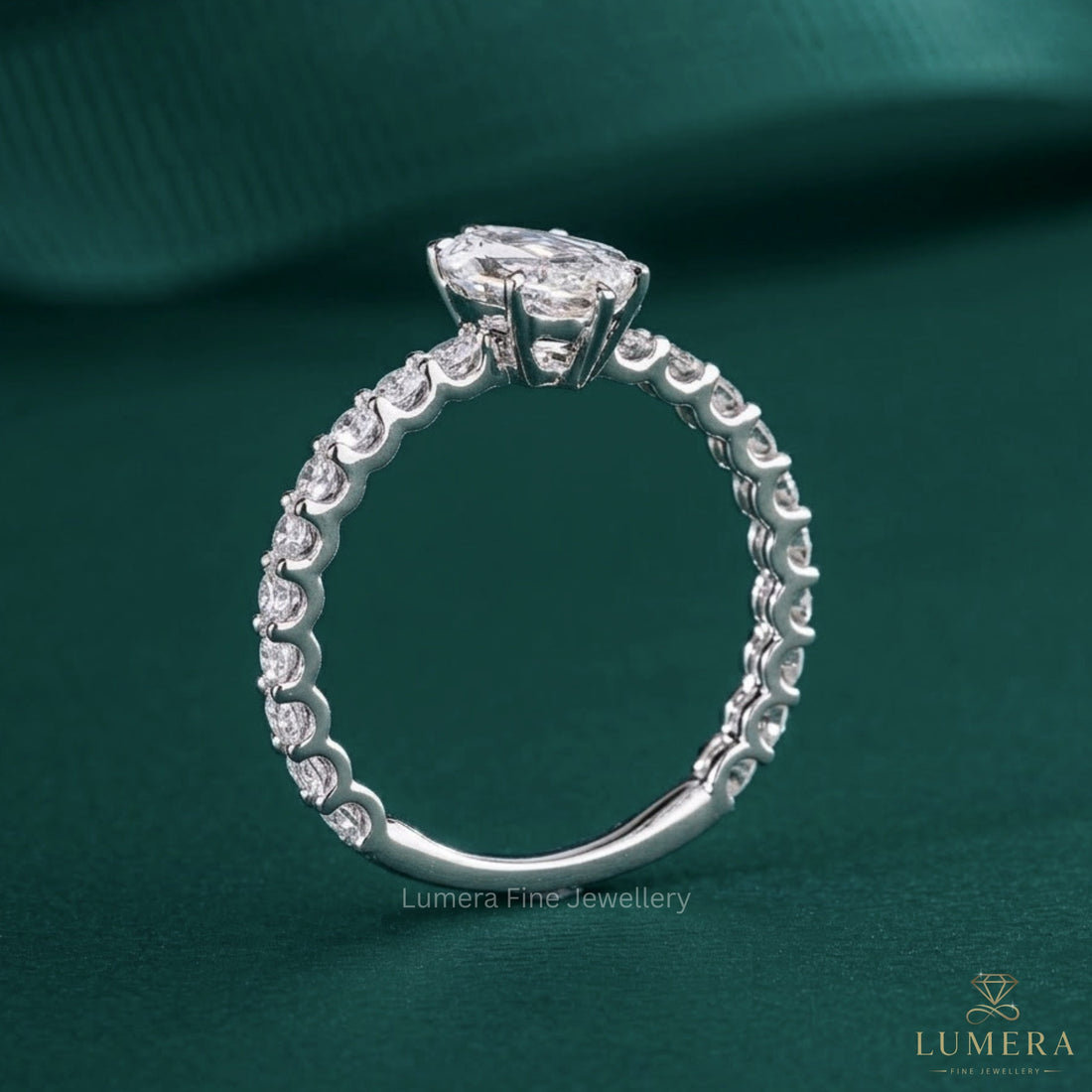 shared prong pave setting with shared U prong pave setting.