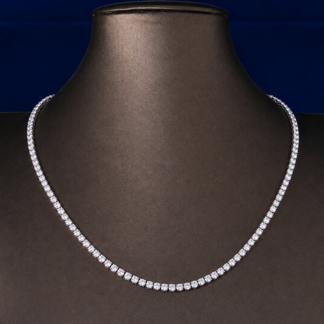 round cut diamond with solid gold necklace.

