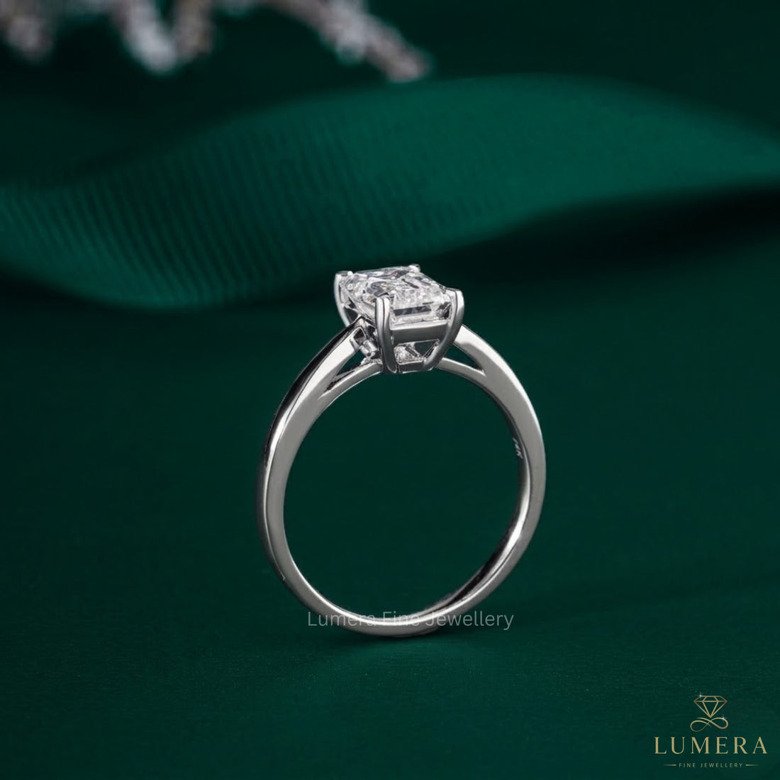 lab grown diamond ring with IGI Certified.
