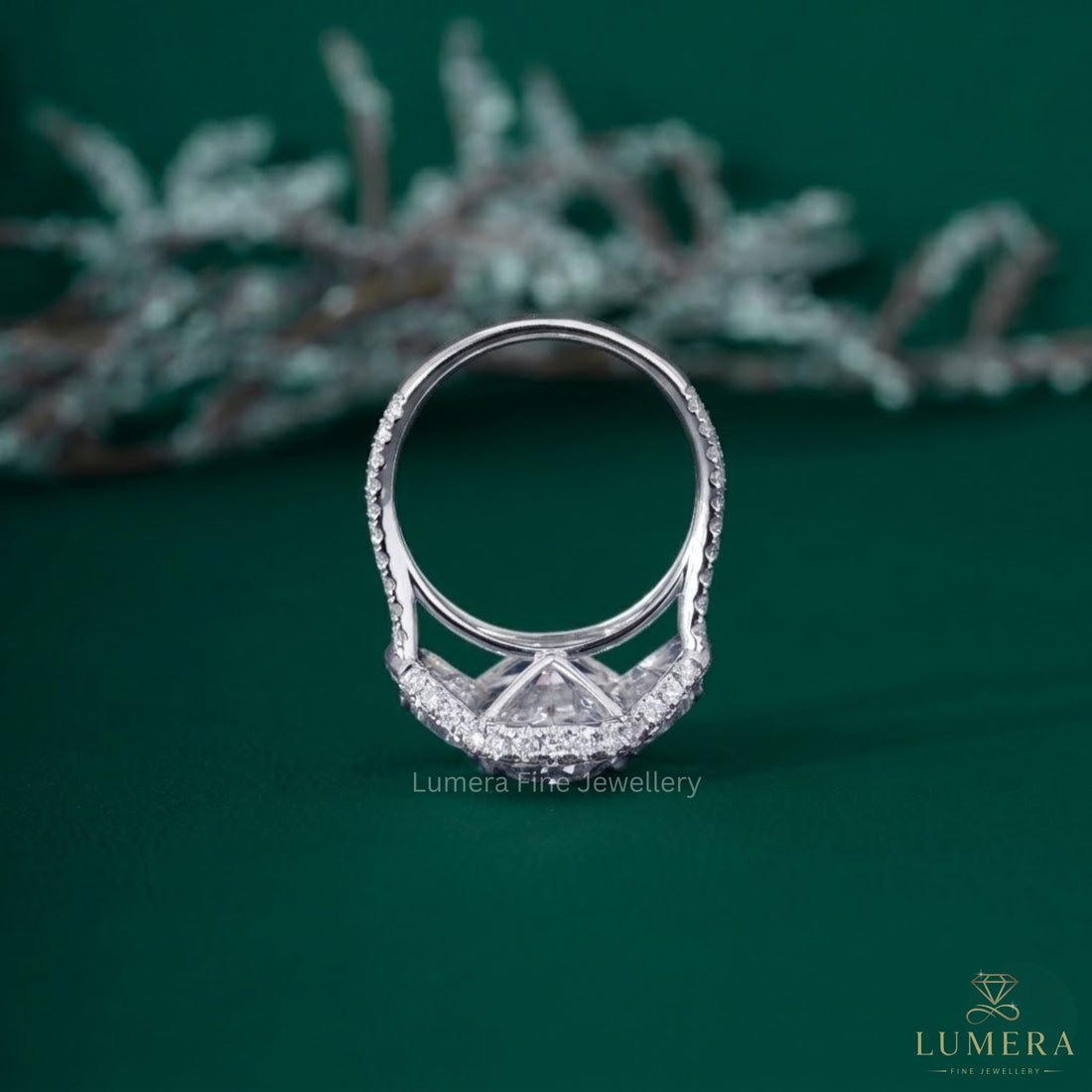 Oval diamond engagement ring with Oval cut engagement ring.