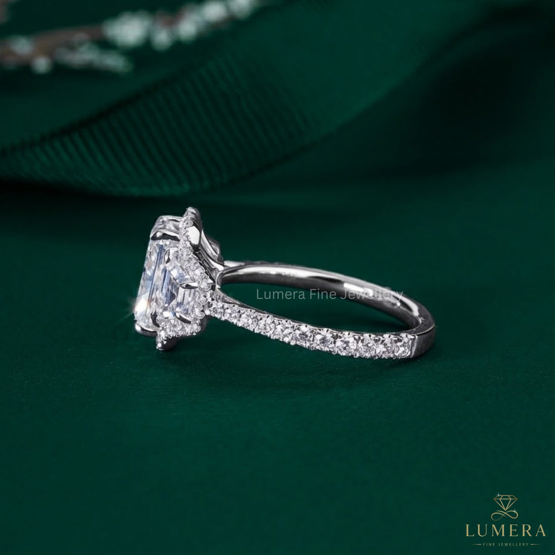 pave setting with halo ring.
