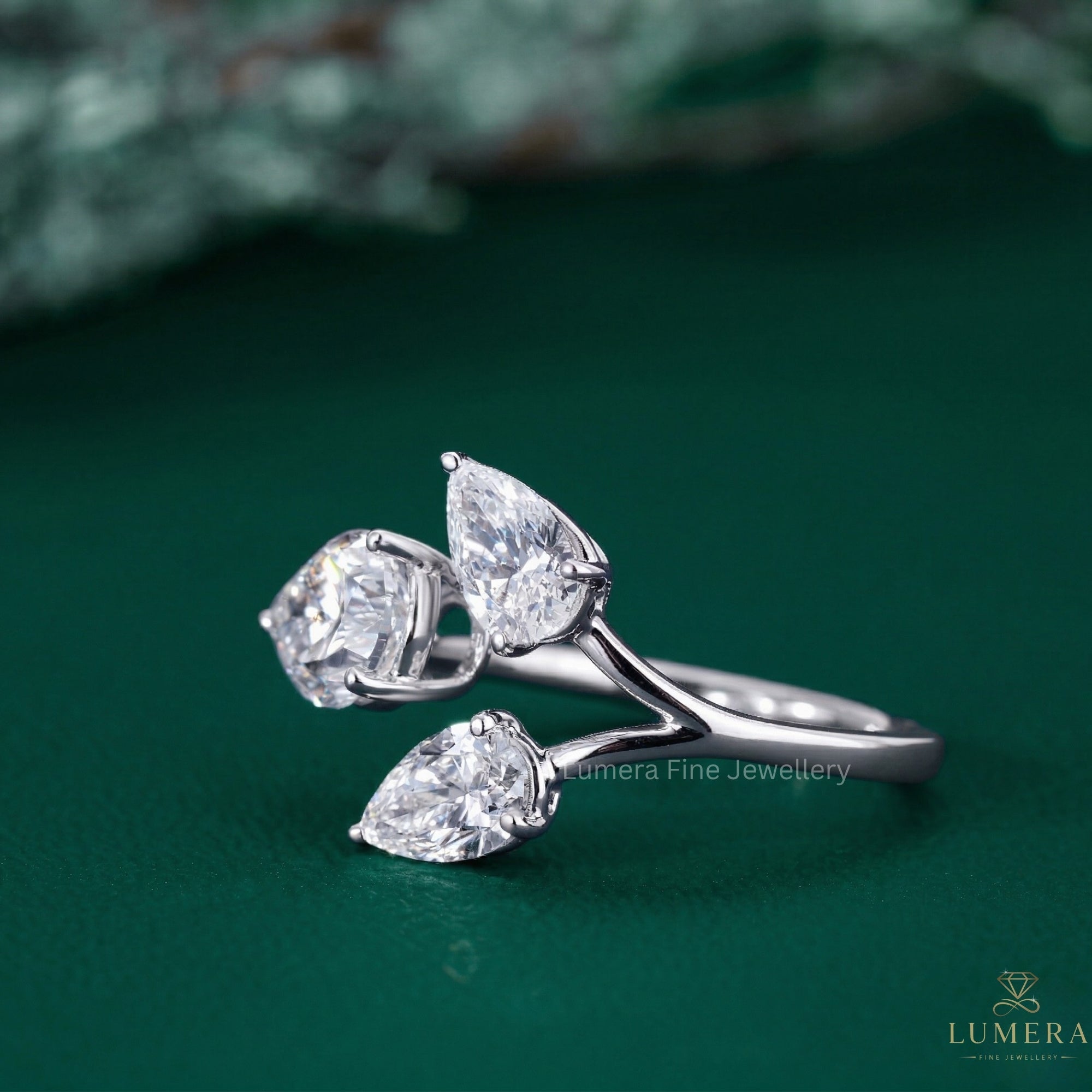 nature inspired engagement ring with leaves diamond ring.