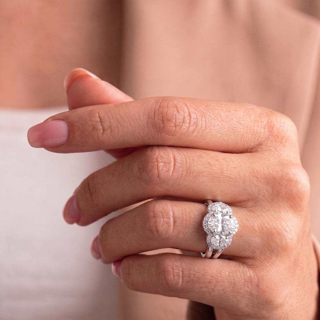split shank ring with claw prong engagement ring.
