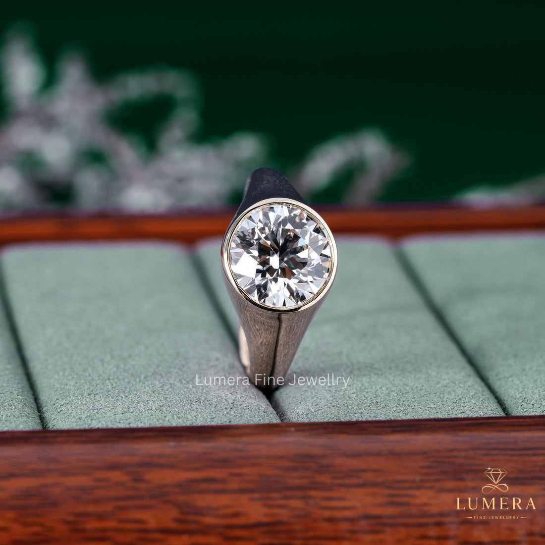 bezel setting ring with bezel engagement ring.

