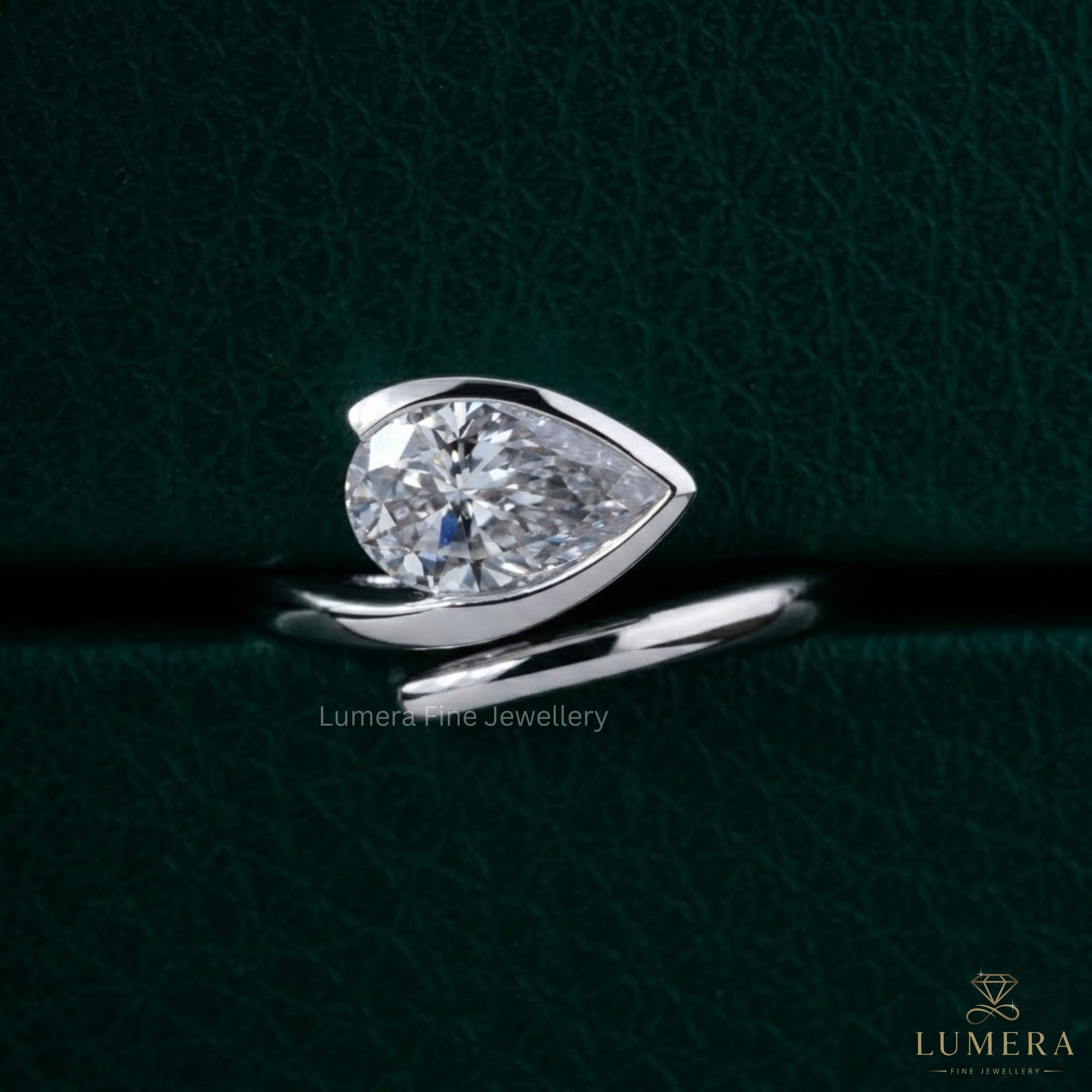 Bezel setting ring with Bezel engagement ring.