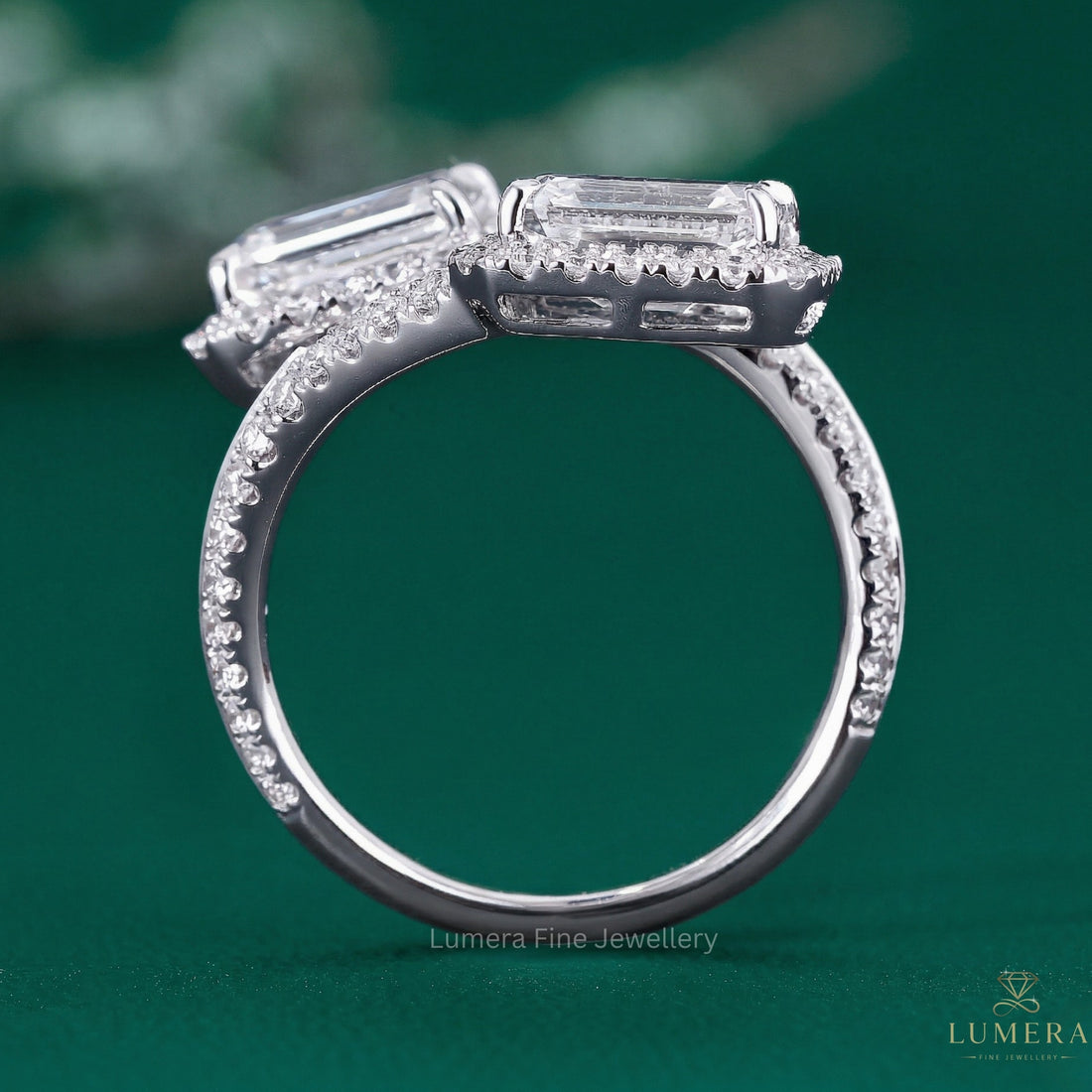 toi et moi ring with emerald diamond ring.