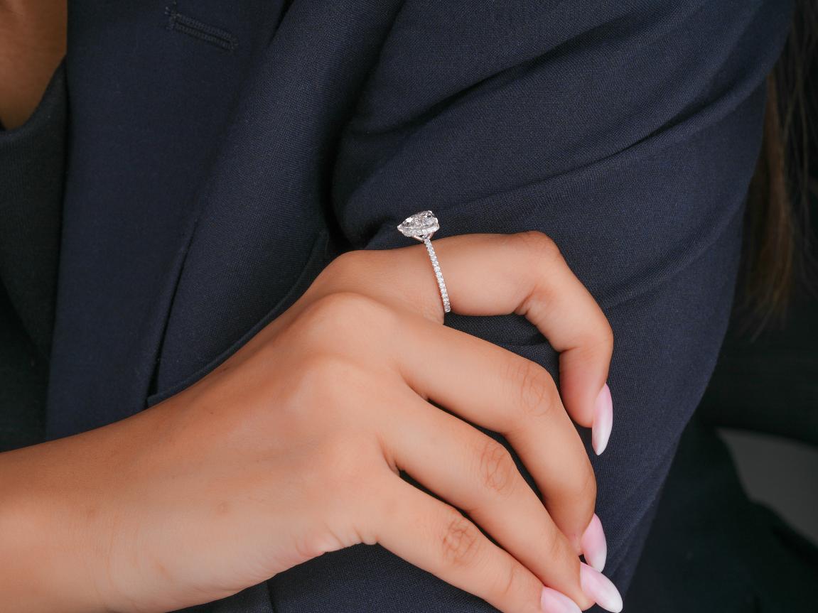 heart halo ring with solid gold ring.
