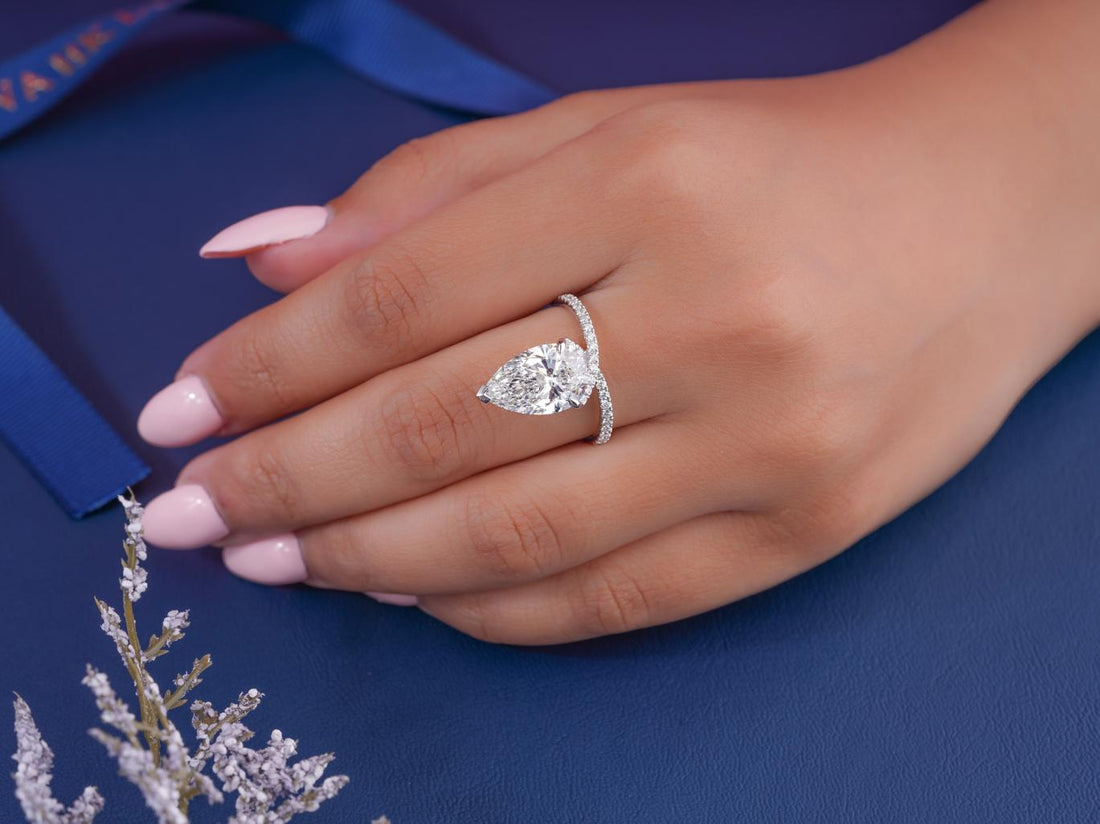 pave setting ring with round cut pave ring.
