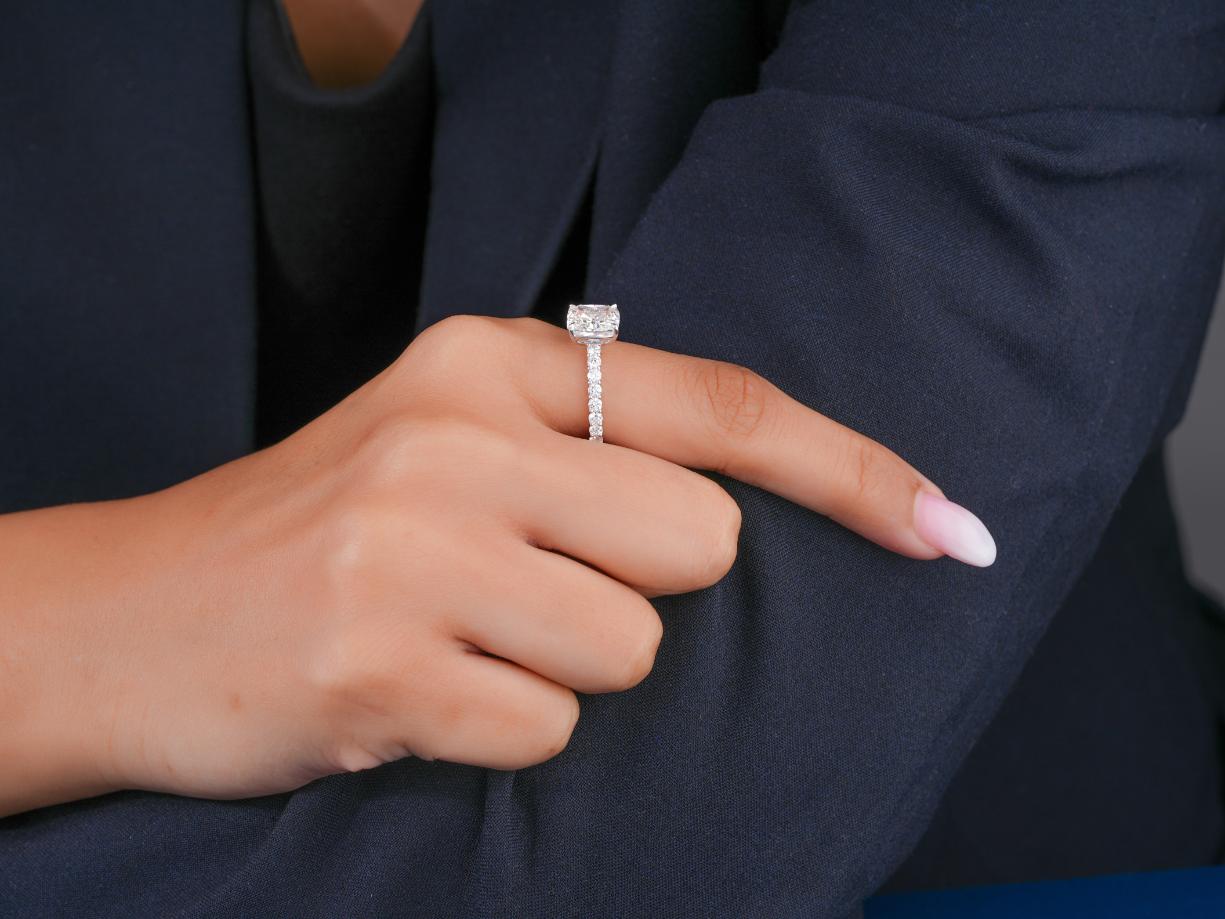 pave ring with U prong pave setting.
