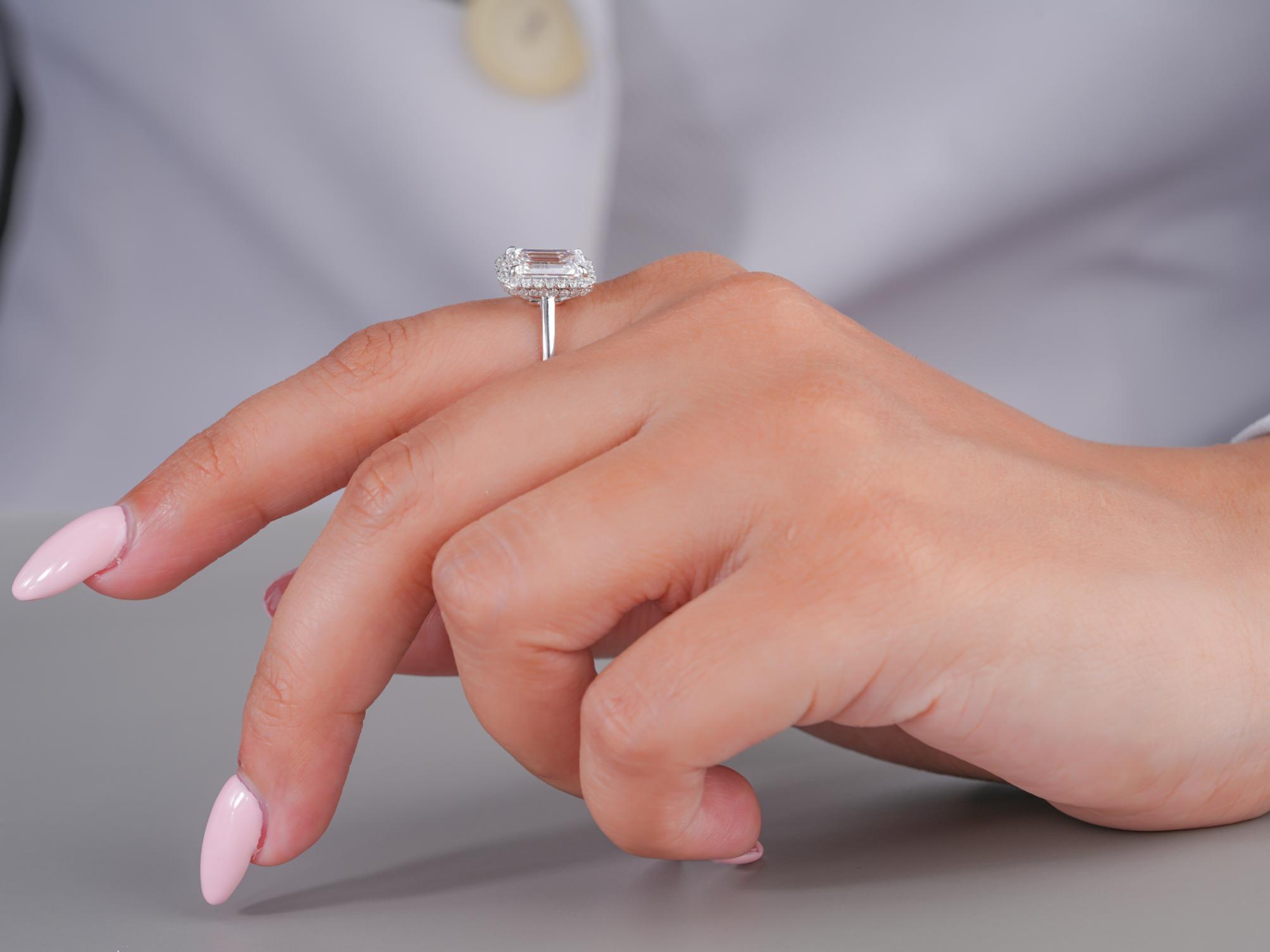 4 prong with cathedral engagement ring.
