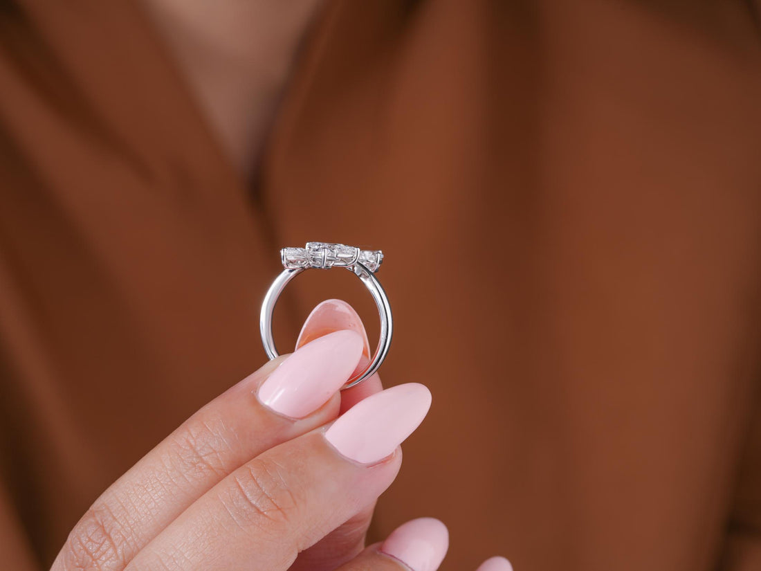 bypass setting ring in pear engagement ring style.
