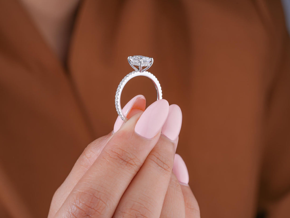 lab grown diamond with customized ring.
