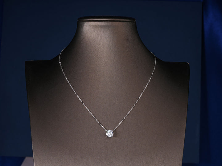 gift for women with buy diamond pendant.
