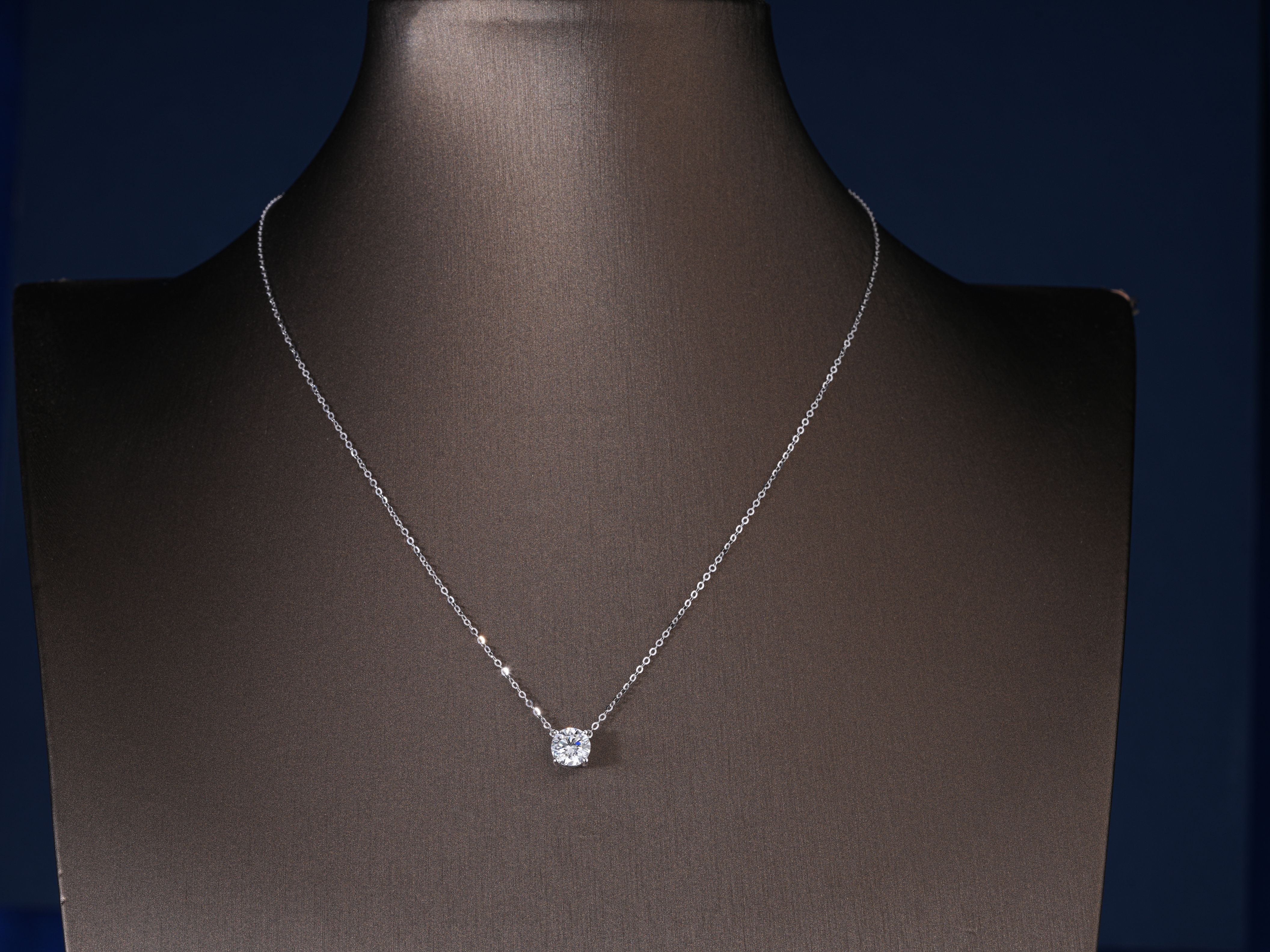 1.0 CT Round Brilliant Cut Lab Grown Solitaire Necklacee