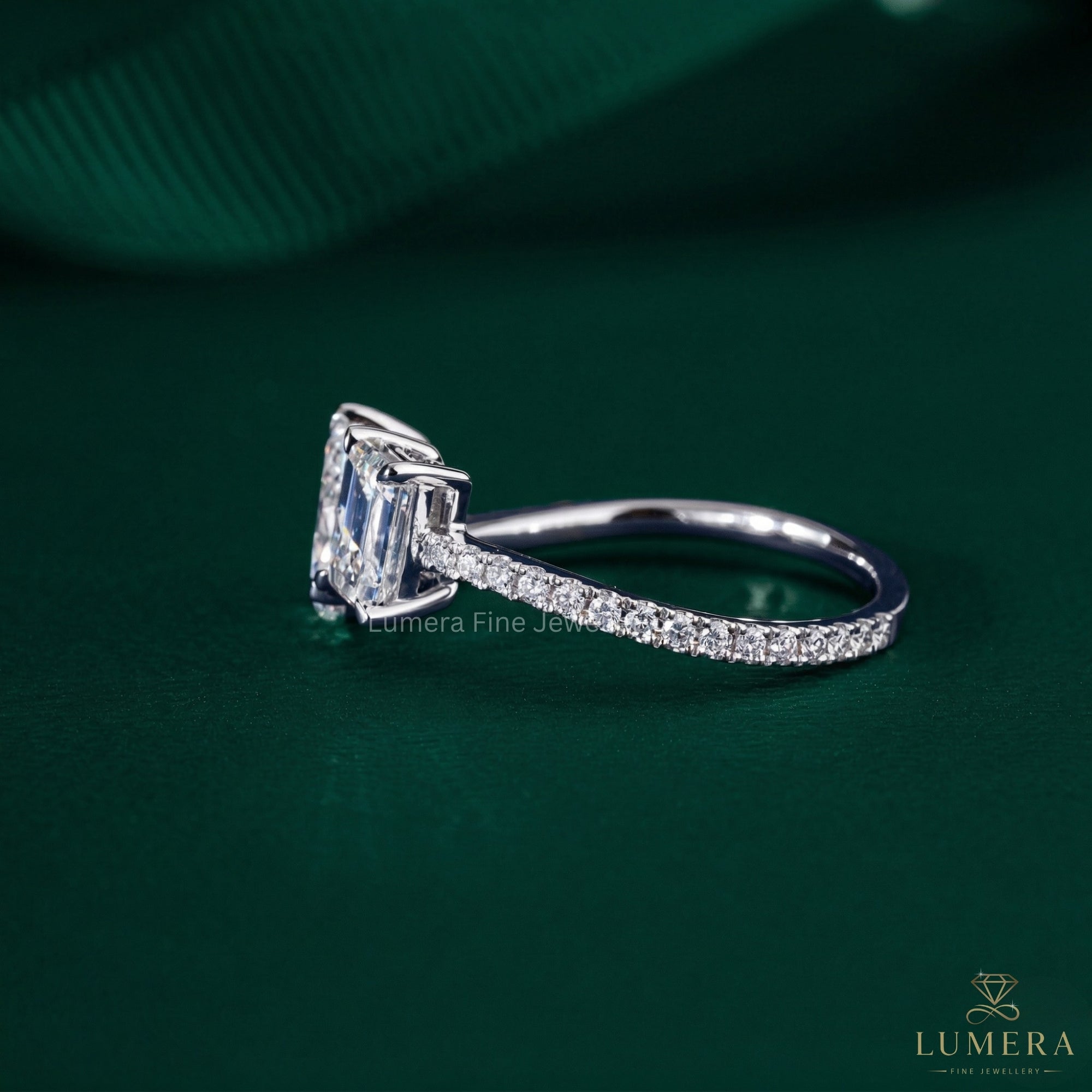 pear emerald ring featuring diamond toi et moi ring.
