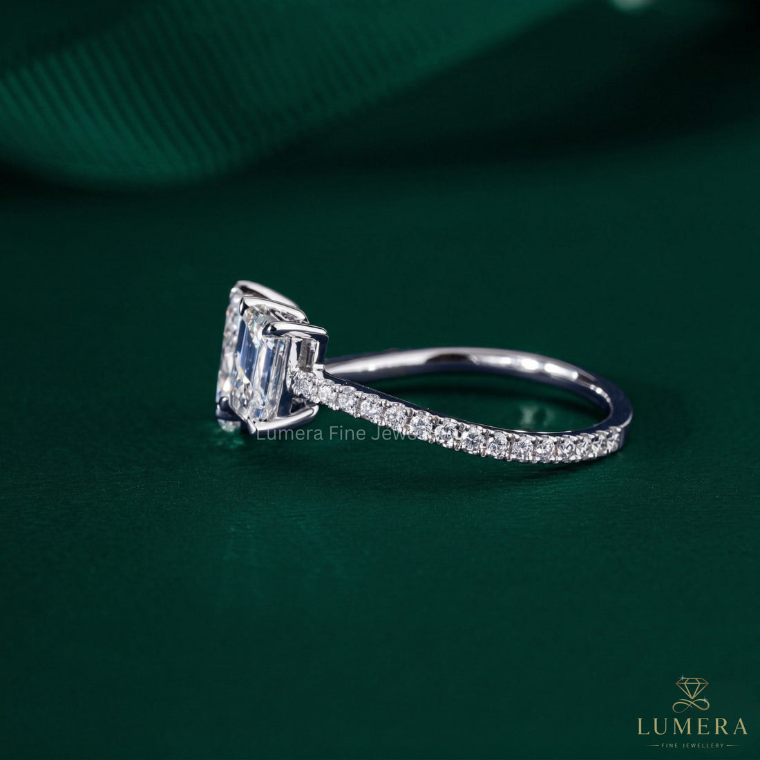 pear emerald ring featuring diamond toi et moi ring.

