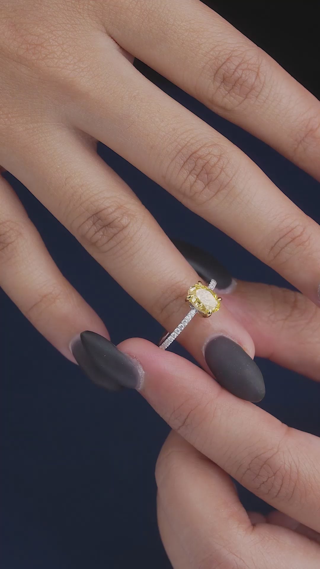 4 prong ring setting with 4 prong high setting.
