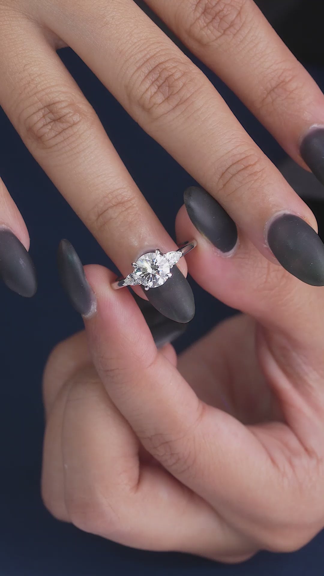 buy anniversary ring with lab diamond ring.

