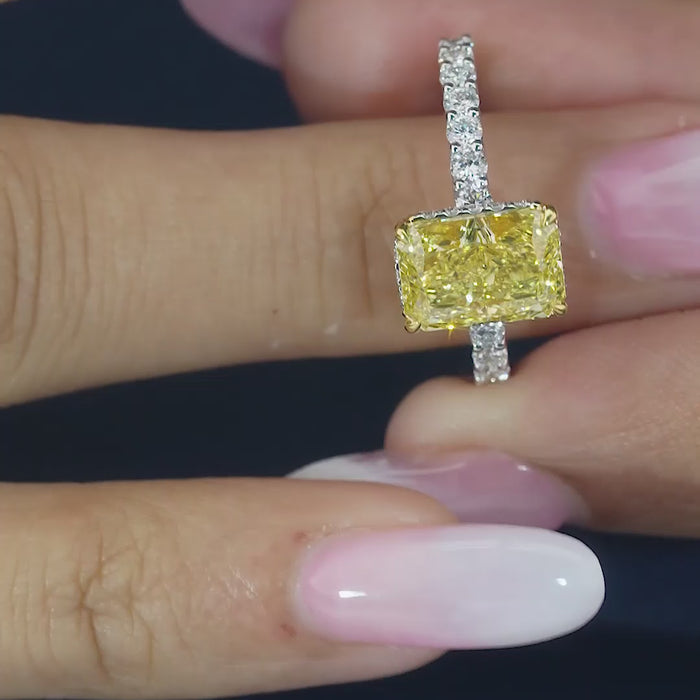 IGI Certified with lab grown diamond.
